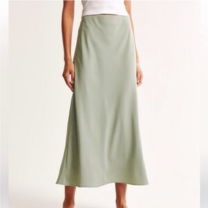 Abercrombie Mid Length Satin Sage Green Skirt XS
